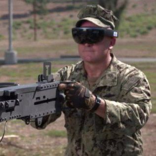 HoloLensの軍事利用、MS社員が抗議