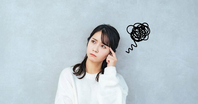 【精神科医が教える】ネガティブ思考の人の特徴。2位は「回り道を無駄と考える」。では1位は?