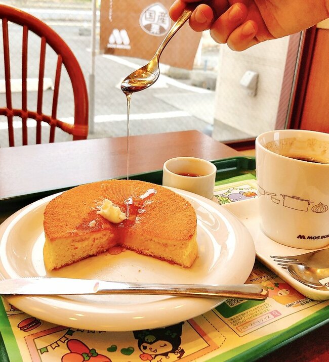 「いつの間にそんなメニューが」モスバーガーの“隠れ絶品スイーツ”まるで雲みたいにフワッフワ！「もう空気かと思った」「息子と取り合いだった」