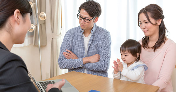金融機関などの口車に乗せられ、目的別に資産運用する人が少なくない 金融機関などの口車に乗せられ、目的別に資産運用する人が少なくない