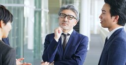 あなたの違和感は正しい。「最近の若いやつ」で片づける人ほどハマる、危ない思い込み