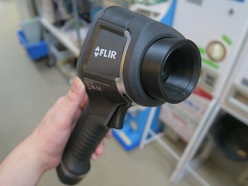 FLIR社のサーモカメラで2cmまで寄れる専用の接写レンズが登場