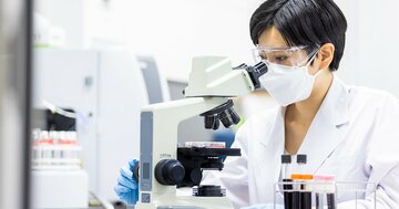 年収が高い医薬品会社ランキング2023【全国46社完全版】トップ2は1200万円超え!