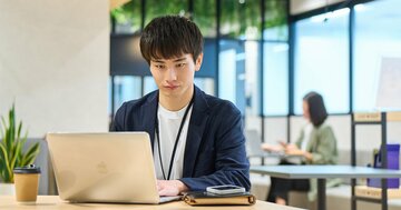 仕事中に「スマホを見たくなる自分」に打ち勝つシンプルな方法