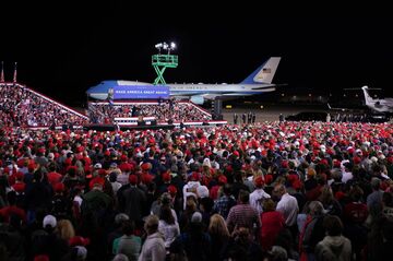 最高裁人事、トランプ・バイデン両陣営の扱いに差