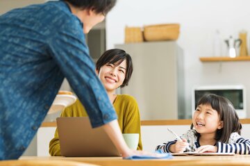 「共働き×子育て」でもう手が回らない…!片付かない家とサヨナラする「仕組み化」の魔法
