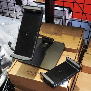 安定性抜群でお絵描き可能なアルミ製タブレット・スマホスタンド