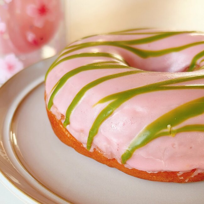 「パクパク食べれちゃう」「完成度高い」スタバの“ふんわりスイーツ”美味すぎてホッペ落ちそう！「かわいいし好きな味だあ」