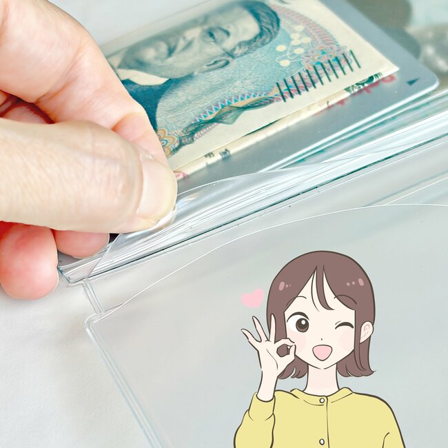 バッグの中で迷子にならない…！ダイソーの「めちゃ軽ミニ財布」カードやカギも収納できて優秀すぎる！《購入レビュー》