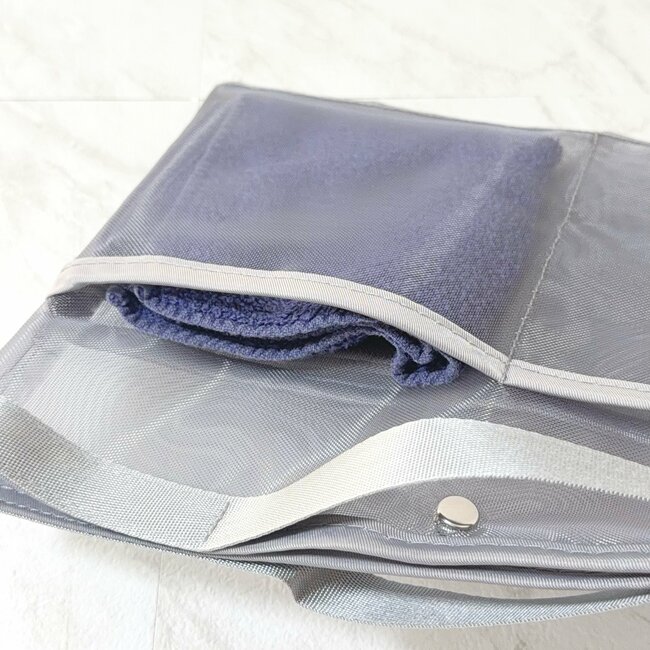 「早く買えば良かった」「2色とも購入」3COINSの“仕分けポーチ”でバッグのごちゃごちゃを解消できた！「軽くて良い！」「ポケットがないバッグで大活躍」《購入レビュー》