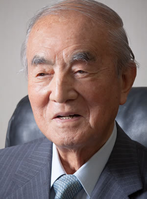 中曽根康弘元首相、迷走する政治に最終提言!<br />「凶弾も恐れない気概が今の政治家には必要だ」