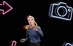 アップルの児童ポルノ検知ソフト、幹部が批判に反論　WSJインタビュー