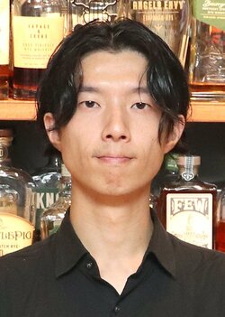 「日本のベニス」の夜を彩る本格派バー　新湊内川の魅力を外に伝える拠点に