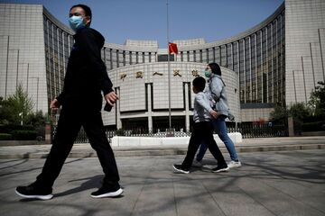 中国国債、新たな資金の逃避先として浮上