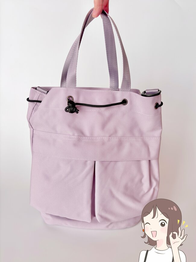 外ポケットが大きくて使いやすい…！ワークマンの“めちゃ軽ショルダーバッグ”収納力バツグンだし、身軽に動けて楽ちん！