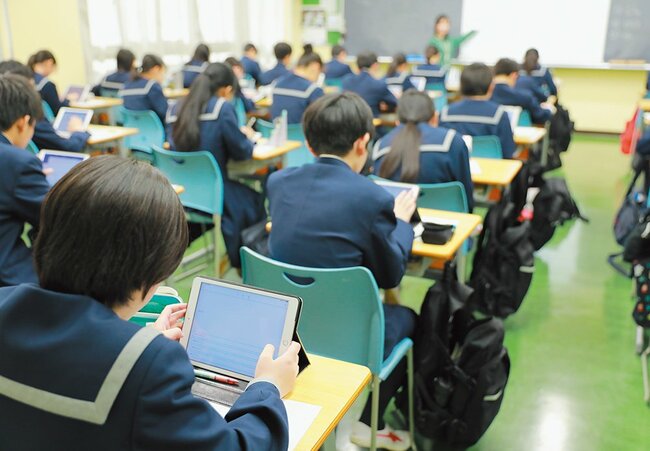 付属校と進学校の良さを融合。ハイブリッド型で高い目標を目指す