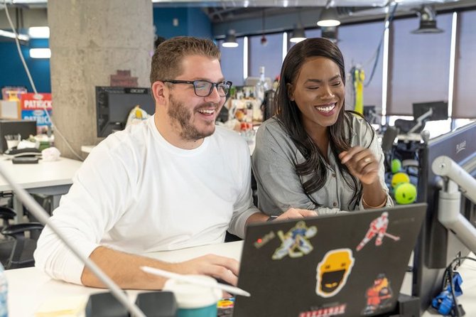 ザッポスが 全社員参加で顧客サービスする日 を続ける理由 ザッポス伝説2 0 ハピネス ドリブン カンパニー ダイヤモンド オンライン