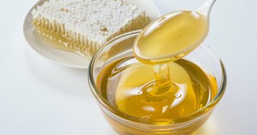 咳には風邪薬よりはちみつが効く？