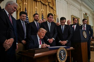 トランプ氏の暗号資産推進策、債券市場安定に寄与するか