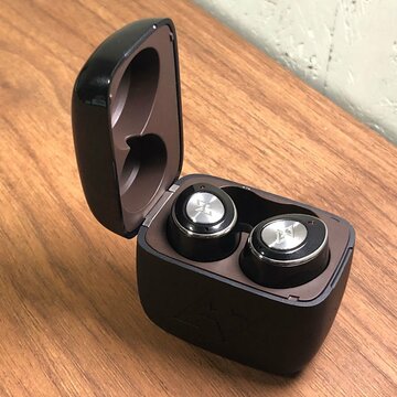 クアルコム最新規格に加え、ノイキャンにも対応する完全ワイヤレス