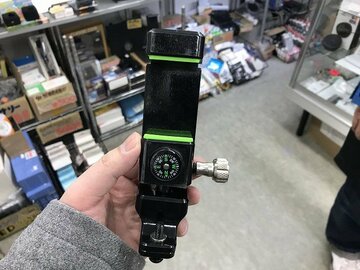 スマホがバイクのドラレコになる「垂直バイクホルダー」