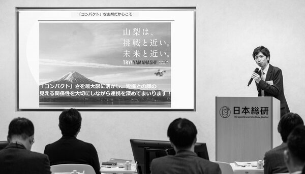 LRT、空飛ぶクルマは地域の救世主となるか? 地方自治体の挑戦