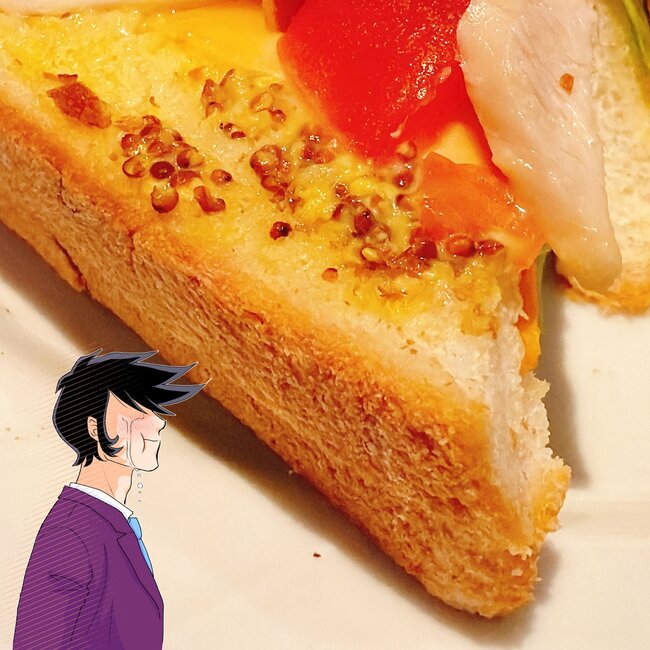 「デカくて毎回ビビる」星乃珈琲の“ボリューム満点サンド”分厚すぎてビックリした！「凄いボリュームだ」「デカくね？コメダ意識してたり…？」