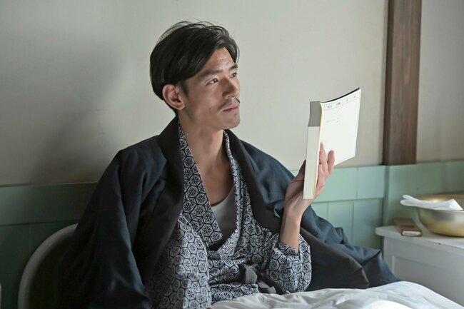 戦争も、教育も、すべてが塗り替えられた…朝ドラ『あんぱん』折り返し地点で見えたこと【第61回レビュー】