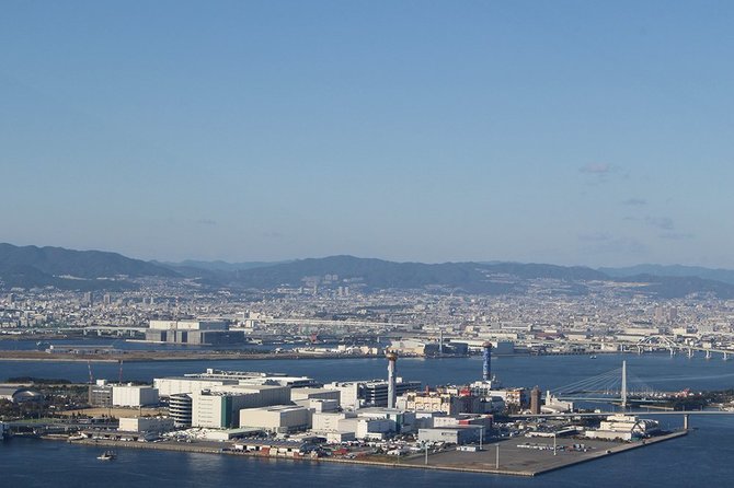 2008年五輪メイン会場としても想定された舞洲。多数のスポーツ施設や大阪市環境局舞洲工場などがある(以上、大阪市此花区)