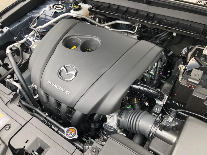 日本市場初登場となる「e-SKYACTIV」