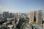 オフィス空室率4年ぶり回復それでも遠い本格回復