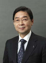 「新聞の読み方」にあらわれるトップになる人、課長止まりの人