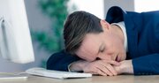 日本人がもっと眠れば、国力が伸びる!?睡眠とGDPの浅からぬ関係【専門医が解説】
