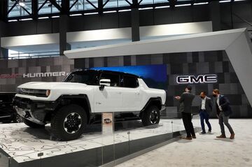 GMのハマーEV、生産ペース遅く納車かなり先