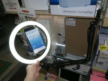 スマホ撮影のレベルアップに！ 超明るい動画が撮れるリングライトスタンド
