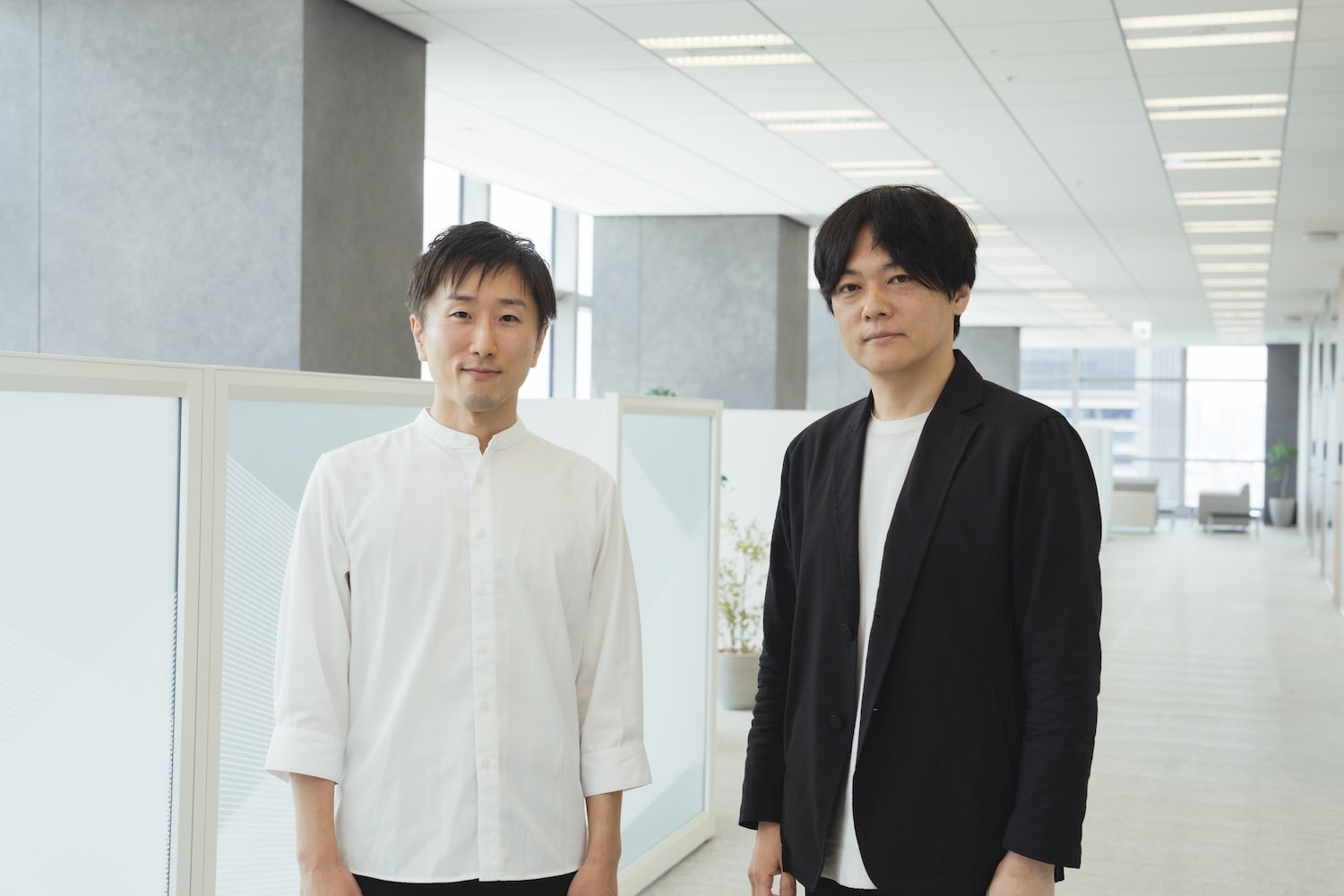 社内で「御社」と言われる異端のデザイン組織が、巨大インフラ企業に顧客志向の開発手法をインストールする