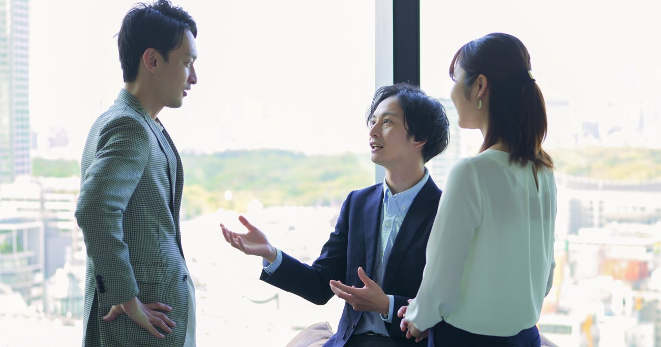 『「よそ者リーダー」の教科書』著者の吉野哲氏によるリーダーに欠かせない「外の仲間との交流」とは