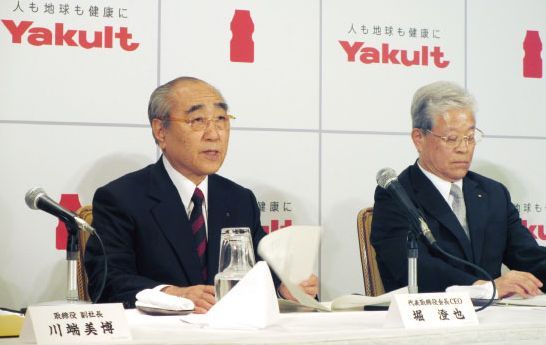ヤクルト・ダノン提携解消で<br />強まるTOB観測の深層