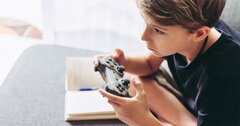 「ゲーム終了！」と叱ってもなかなかやめない子に効く“3大スゴ技”