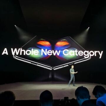 サムスン、アップルとグーグルに折りたたみ式ディスプレーのサンプル提供か