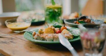 お酒も肉も我慢しない!13キロやせた管理栄養士が実践する「9つの習慣」とは?