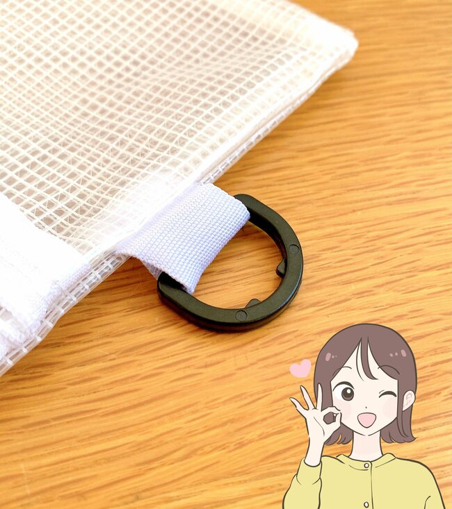 おくすり手帳やカード60枚がすっぽり…！ダイソーの“ぺたんこポーチ”処方薬や病院書類を入れるのにもピッタリ！《購入レビュー》