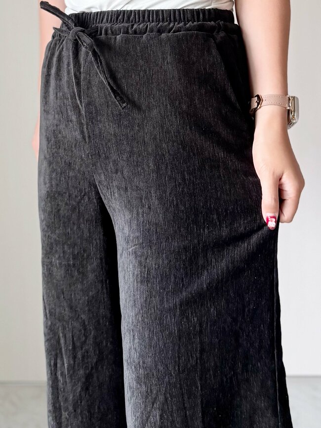 しまむら新作の「1639円ワイドパンツ」がスウェット感覚ではけて楽ちん!秋冬コーデにも大活躍です!《購入レビュー》