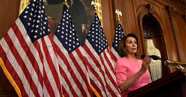 米下院の民主党トップ、ペロシ院内総務 米下院の民主党トップ、ペロシ院内総務
