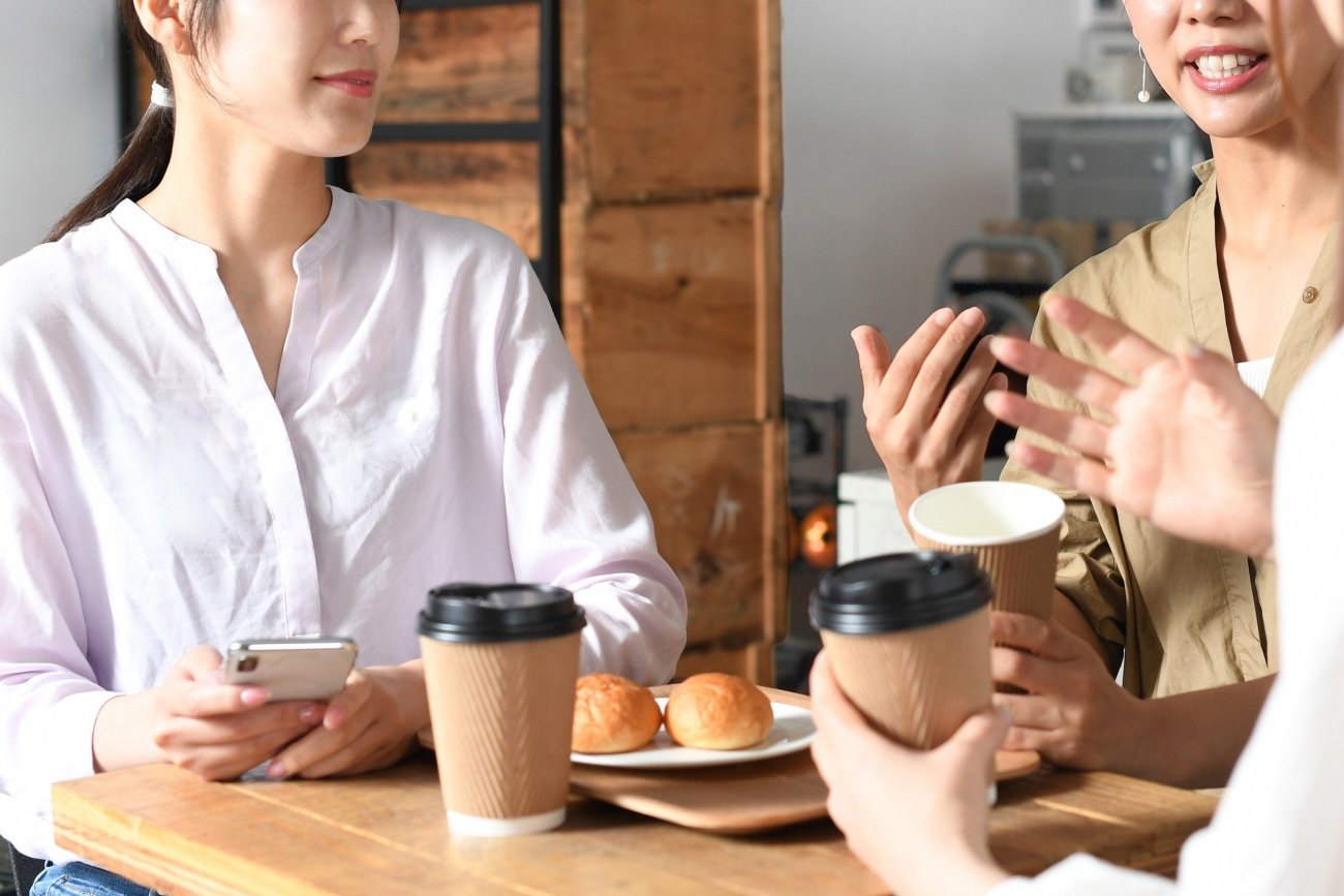 「どうしても興味のないお誘い」を受けたとき、感じのいい人が使う“絶妙に大人な断り方”とは?