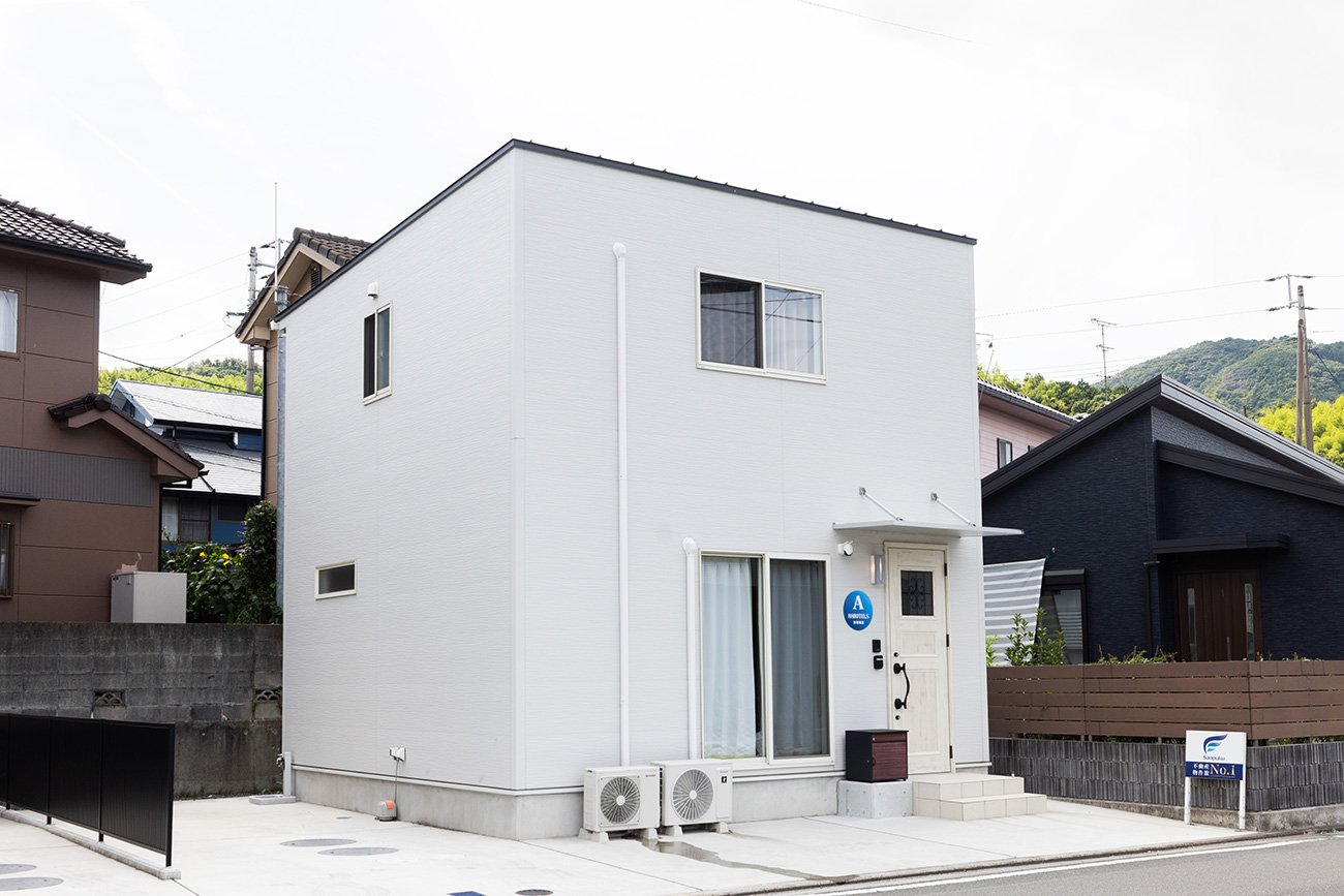 「トライアングルエヒメ2.0」事例1：愛媛の空き家が宿に変身！デジタル無人民泊で巡礼支援