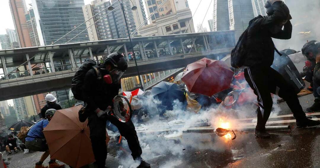 香港デモが企業に迫る選択:従業員か中国か
