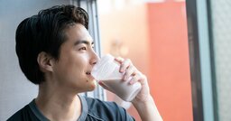 筋肉を効率良くデカくしたい！→バズーカ岡田が「これほど都合の良いプロテインはない」と言い切るプロテインの名前
