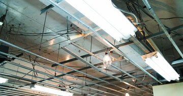 蛍光灯がなくなる「2027年問題」、実はもう始まっていた…いま動かないマンションが「手遅れ」になる理由