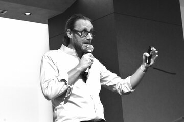 企業が生成AIよりも「エージェント型AI」を使うべき理由